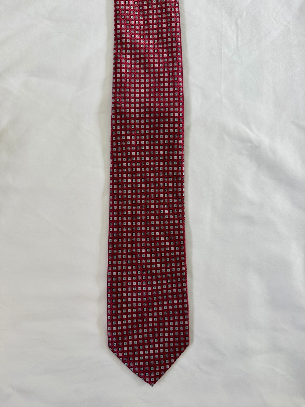 Alexander Julian Colours Classic Red Geometric Men's Tie